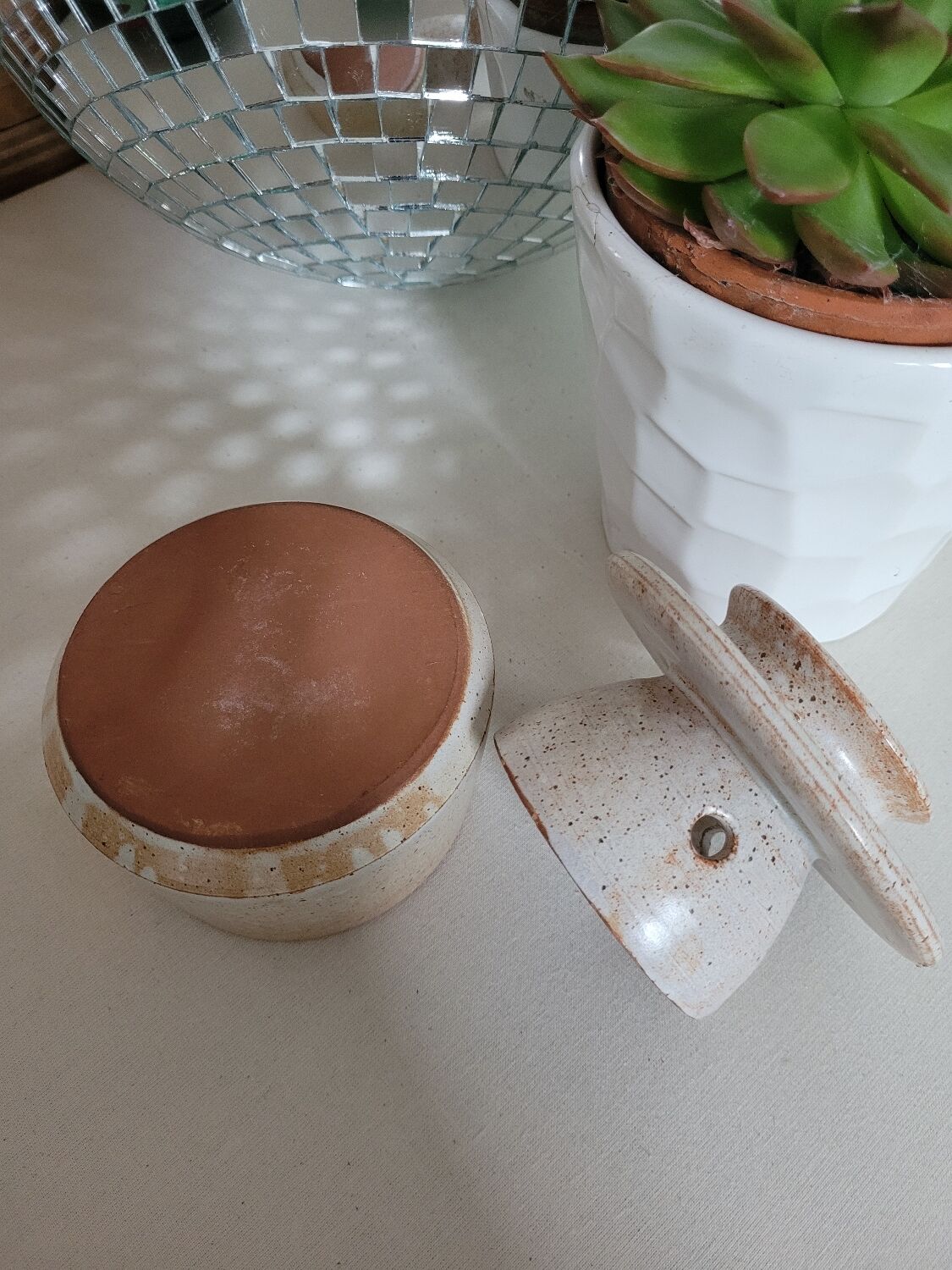 Water butter dish in glazed stoneware