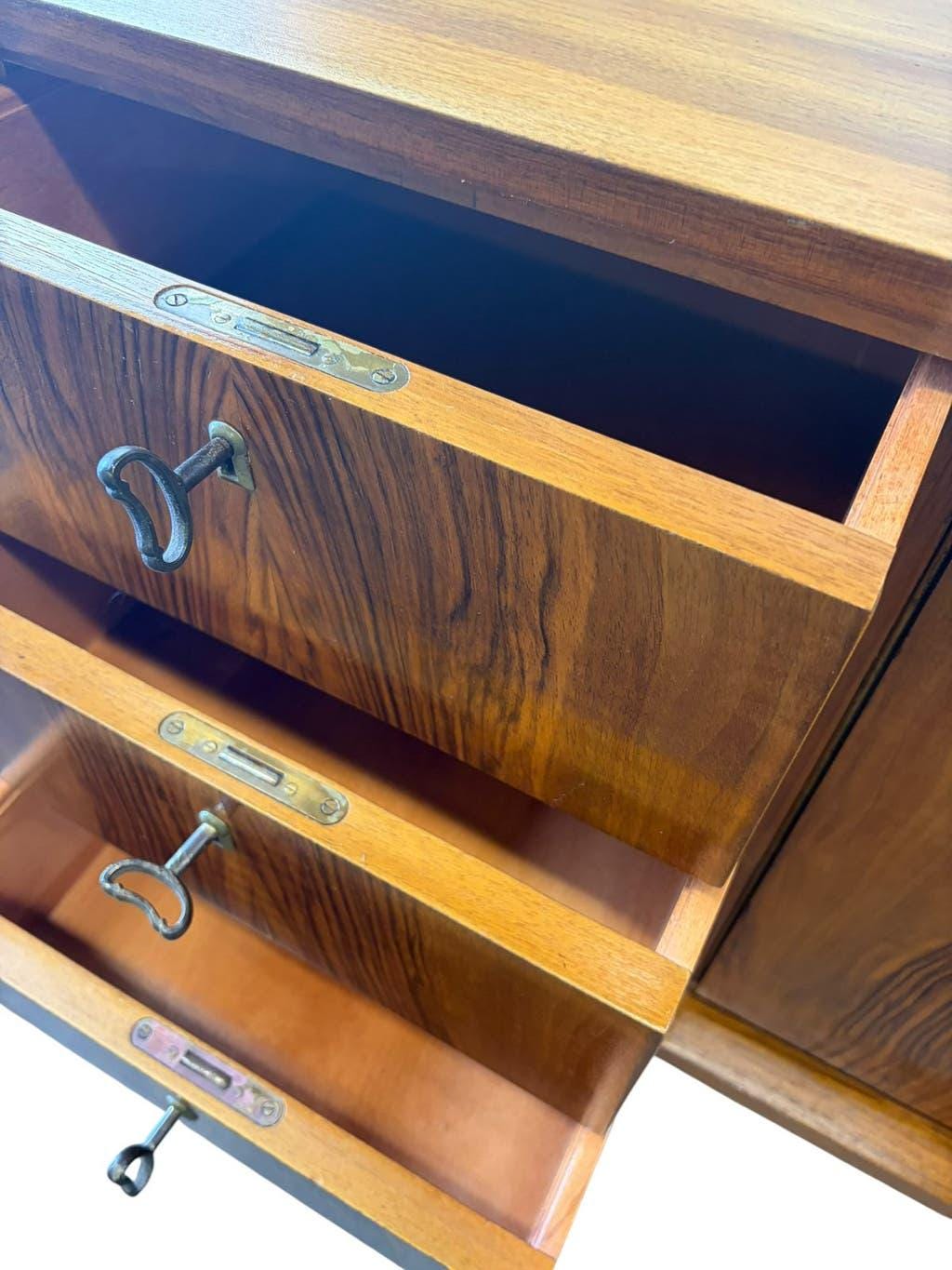 Meuble TV bas vintage en bois / lowboard / buffet bas