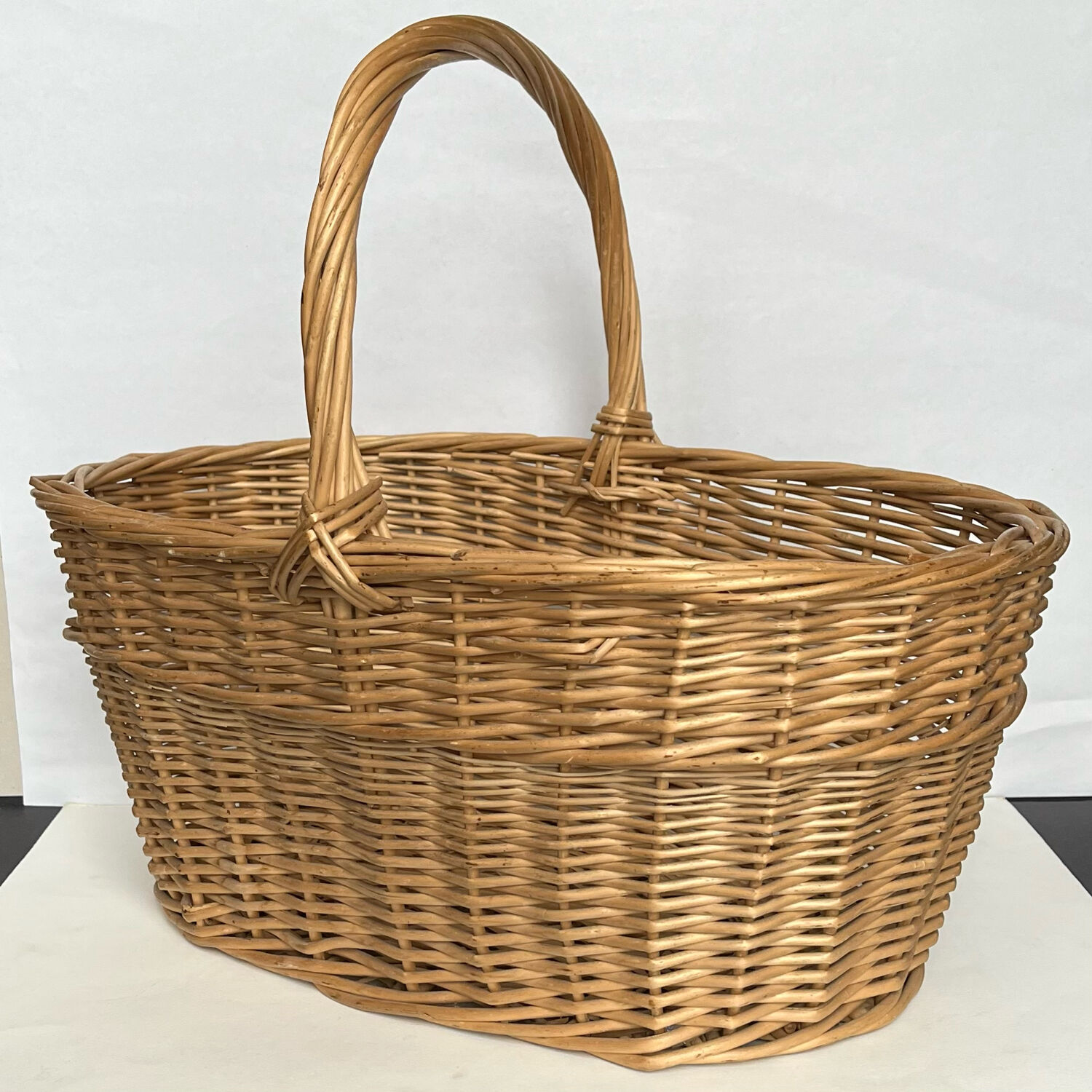 Wicker basket
