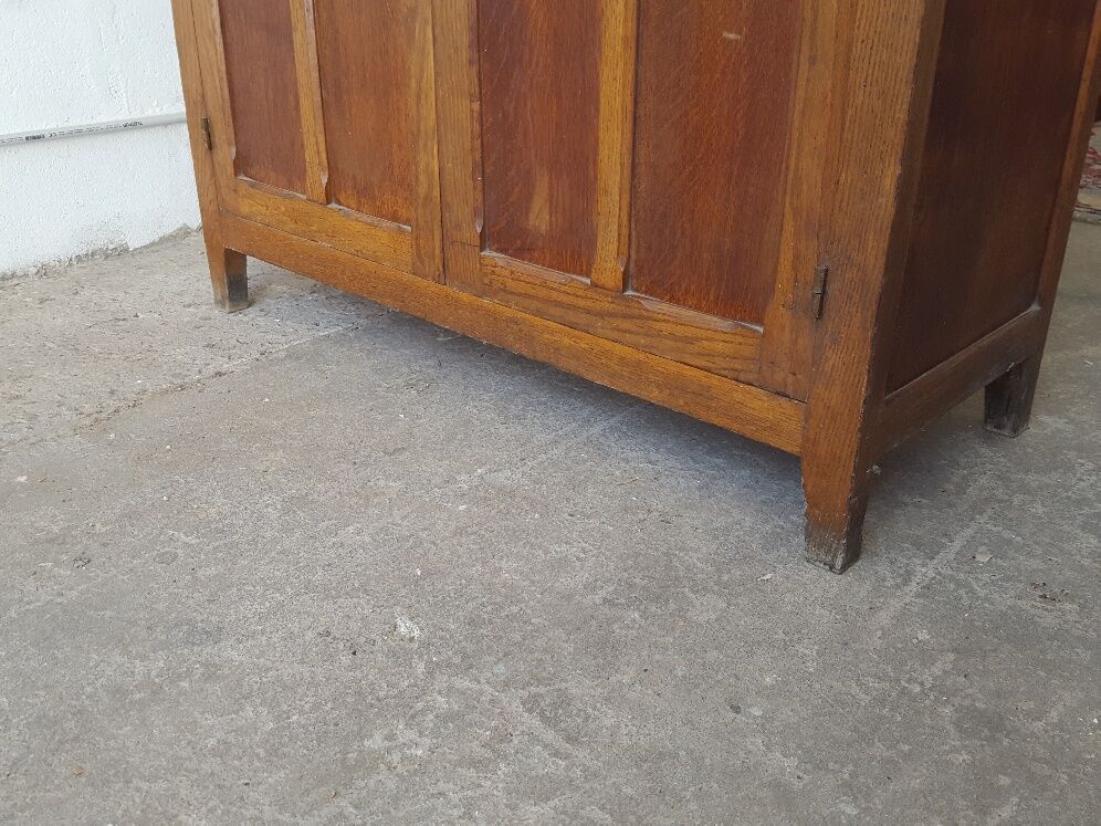 Showcase cabinet