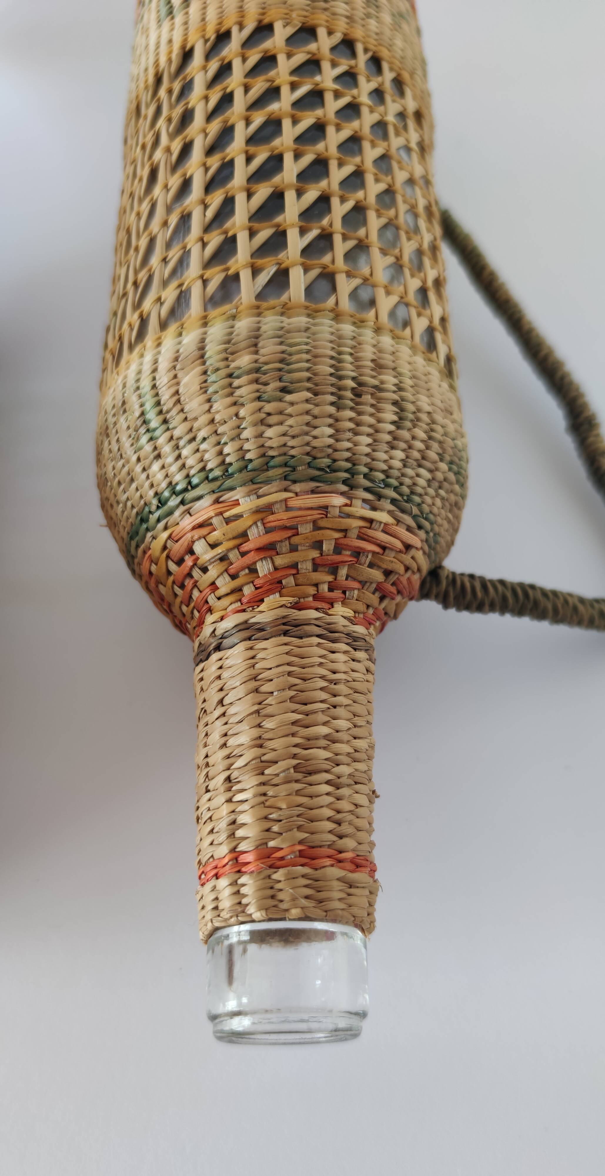 Bouteilles tressées Osier Vintage Origine Viêtnam