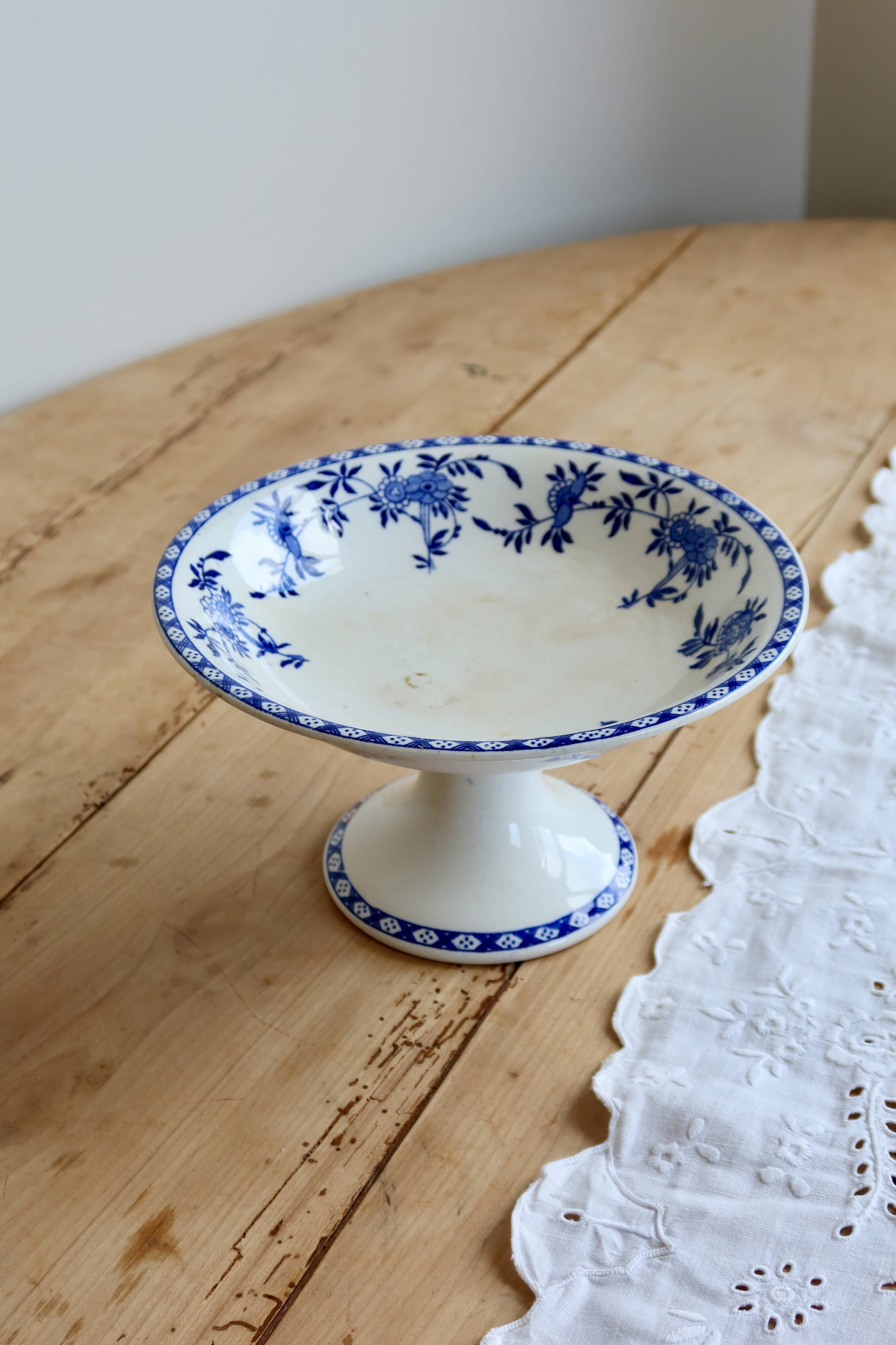 Antique Dresden porcelain compote in blue and white – Fruit bowl