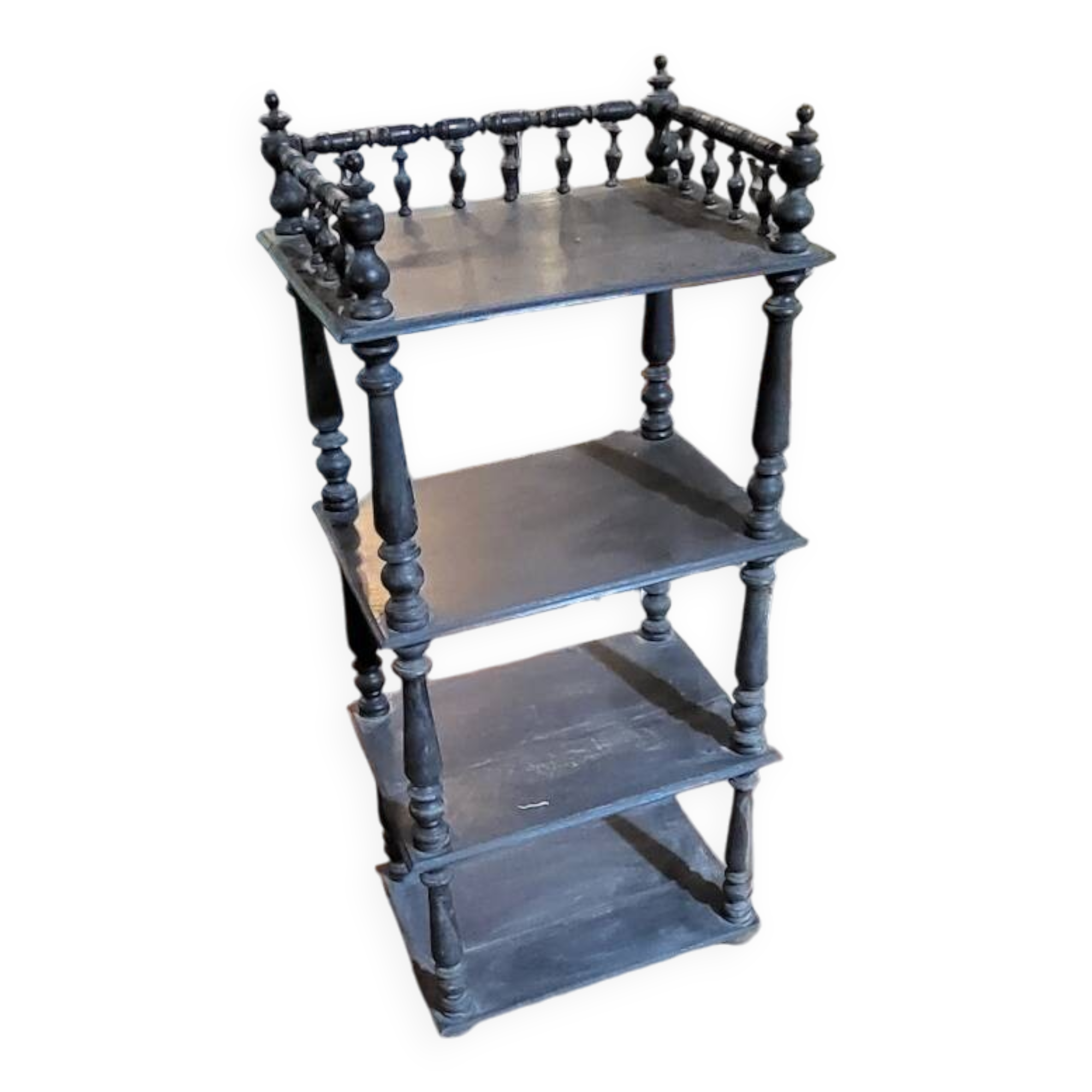 Napoleon III shelves