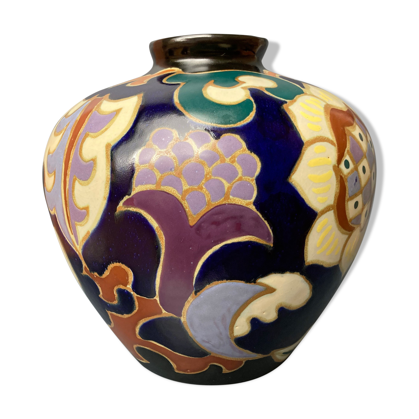 Aca vase by Lena Tonoda