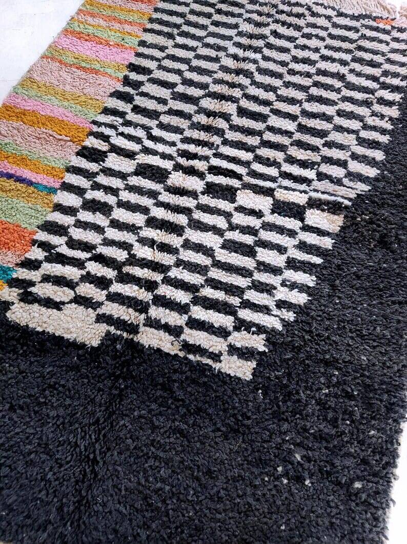Handmade Berber rug in pure wool, size 200 x 300 cm