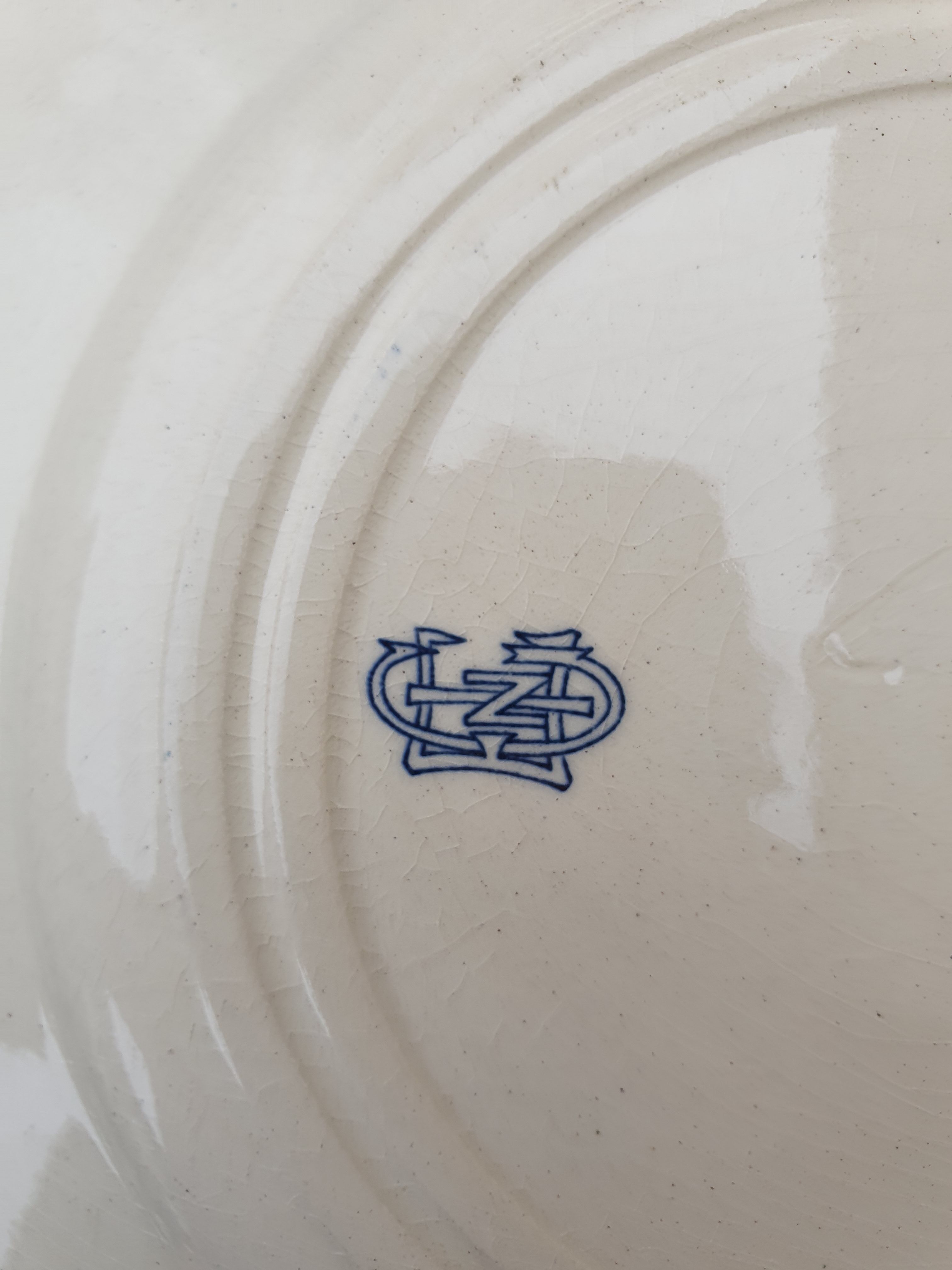 6 old earthenware plates Gien