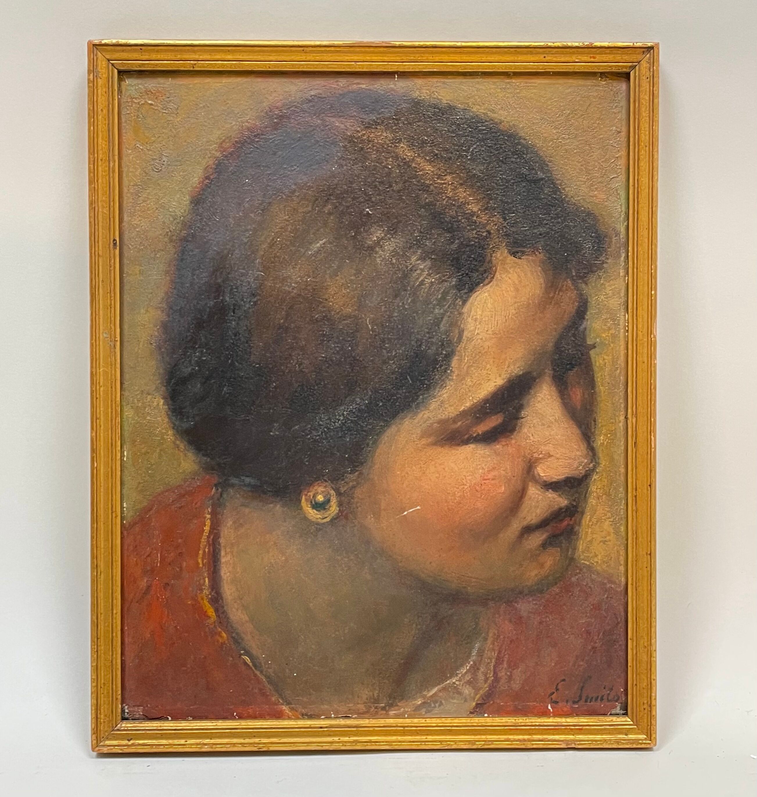 Portrait d’une jeune femme à la boucle d’oreille