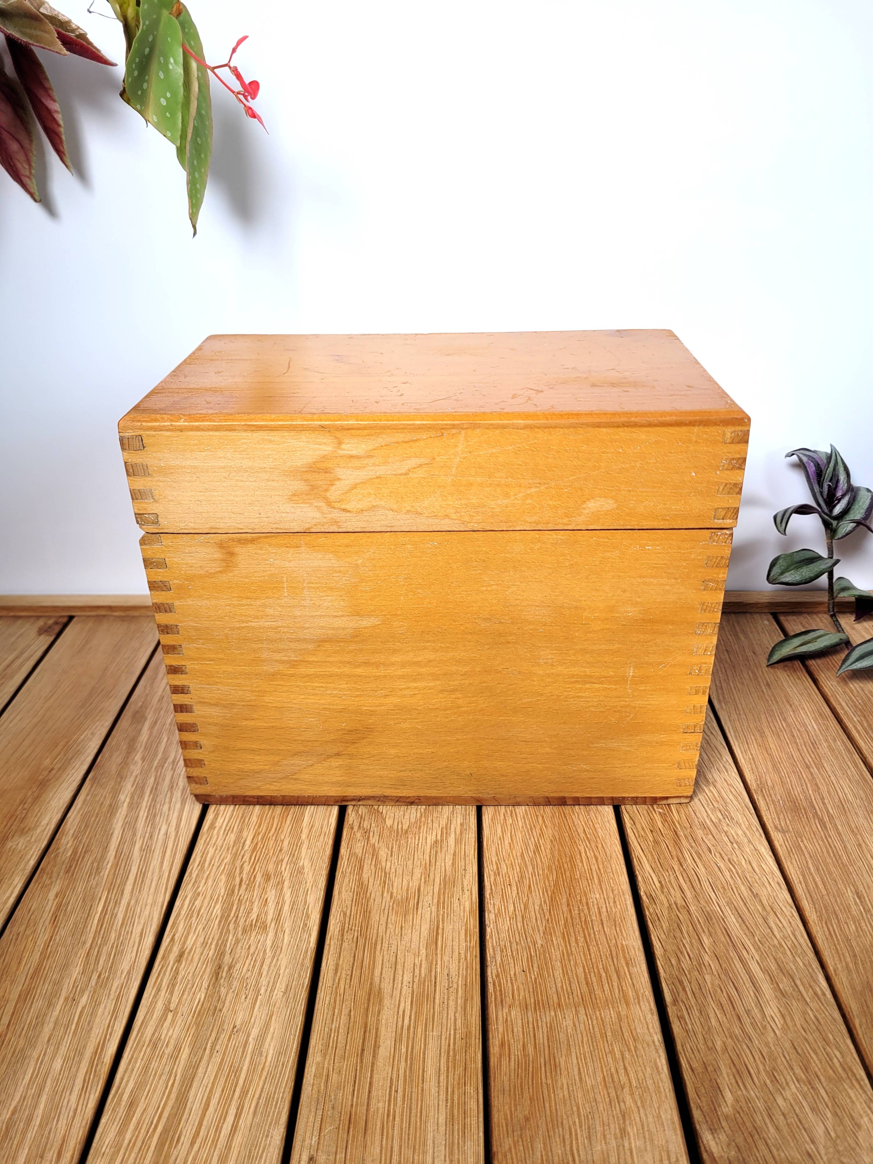 Filing box with cardboard cards 1960