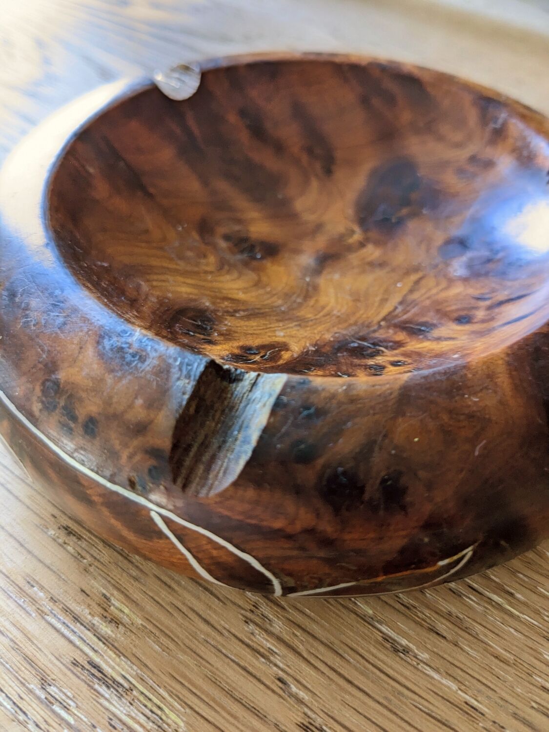 Artisanal ashtray in solid olive tree