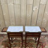 Paire de tables de chevets style Louis XVI avec tirette