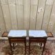 Paire de tables de chevets style Louis XVI avec tirette