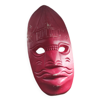 Masque type africain rouge uni