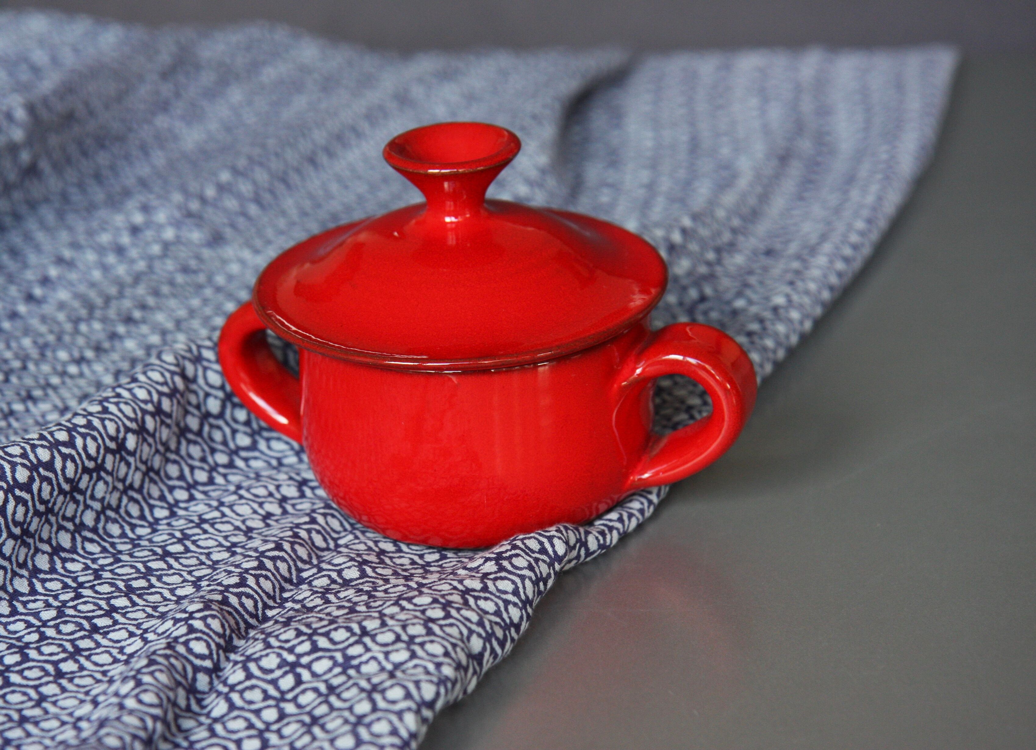 Small pot covered red 11 cm, Robert Picault, Vallauris