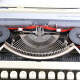 Royal 1000 portable typewriter