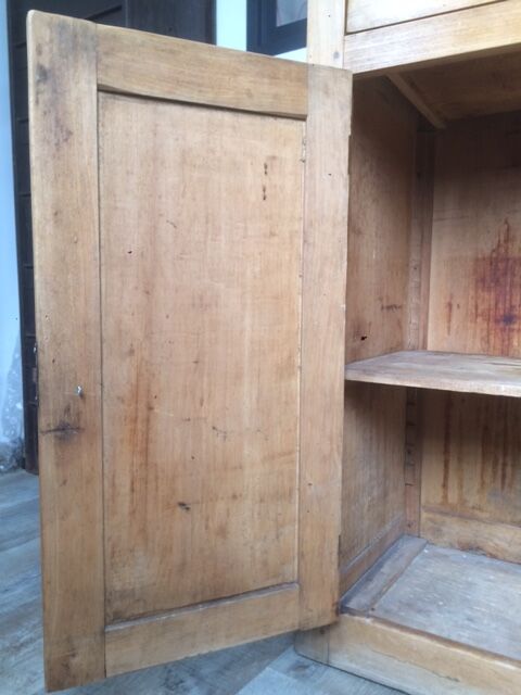 Parisian light wood buffet