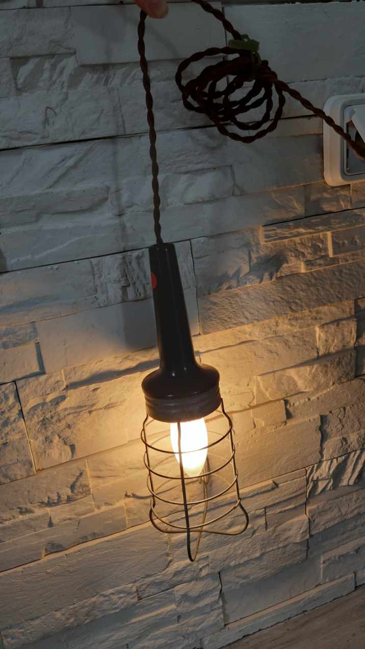 Vintage walking lamp