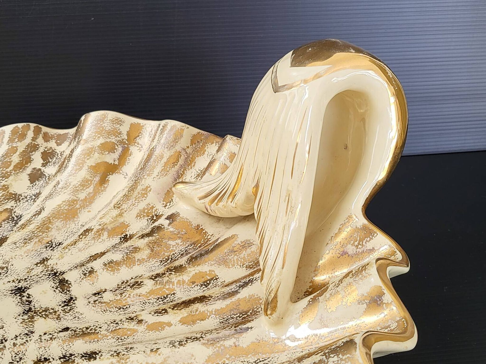 IMPORTANT ITALIAN CERAMIC FRUIT BOWL 1960 FISH UNDER SHELL