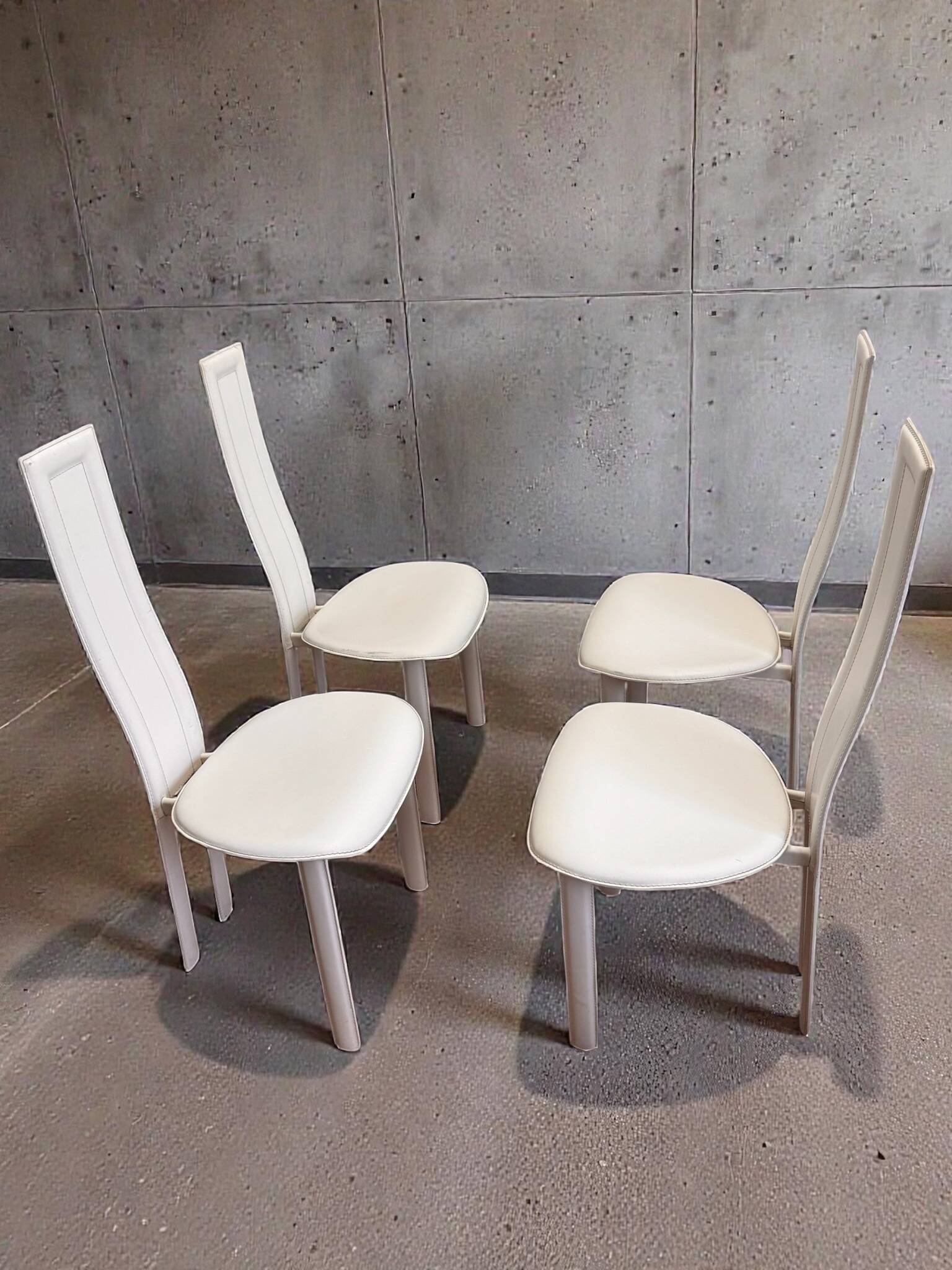 Set of 4 Cattelan Italia white leather chairs from the 1980s, vintage Italian design