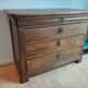 Commode en chêne blond mouluré