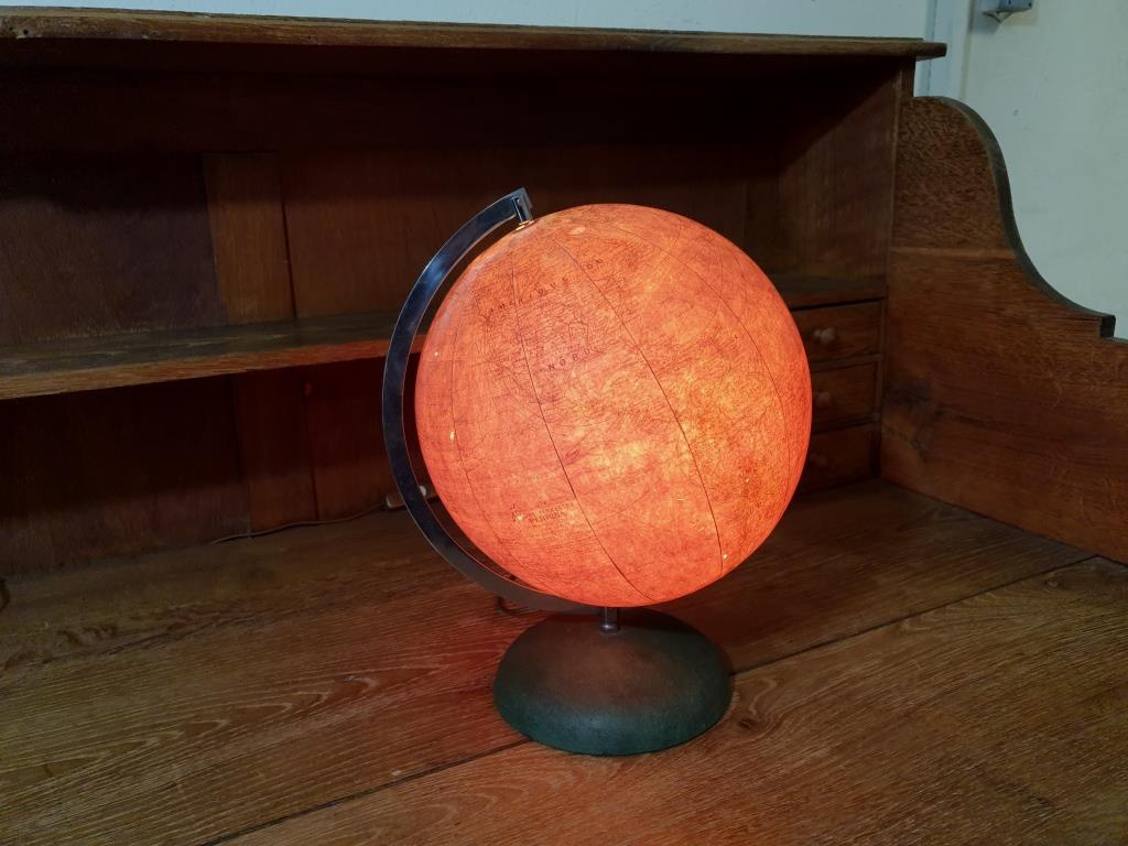 PerrinA Bright Earth Globe