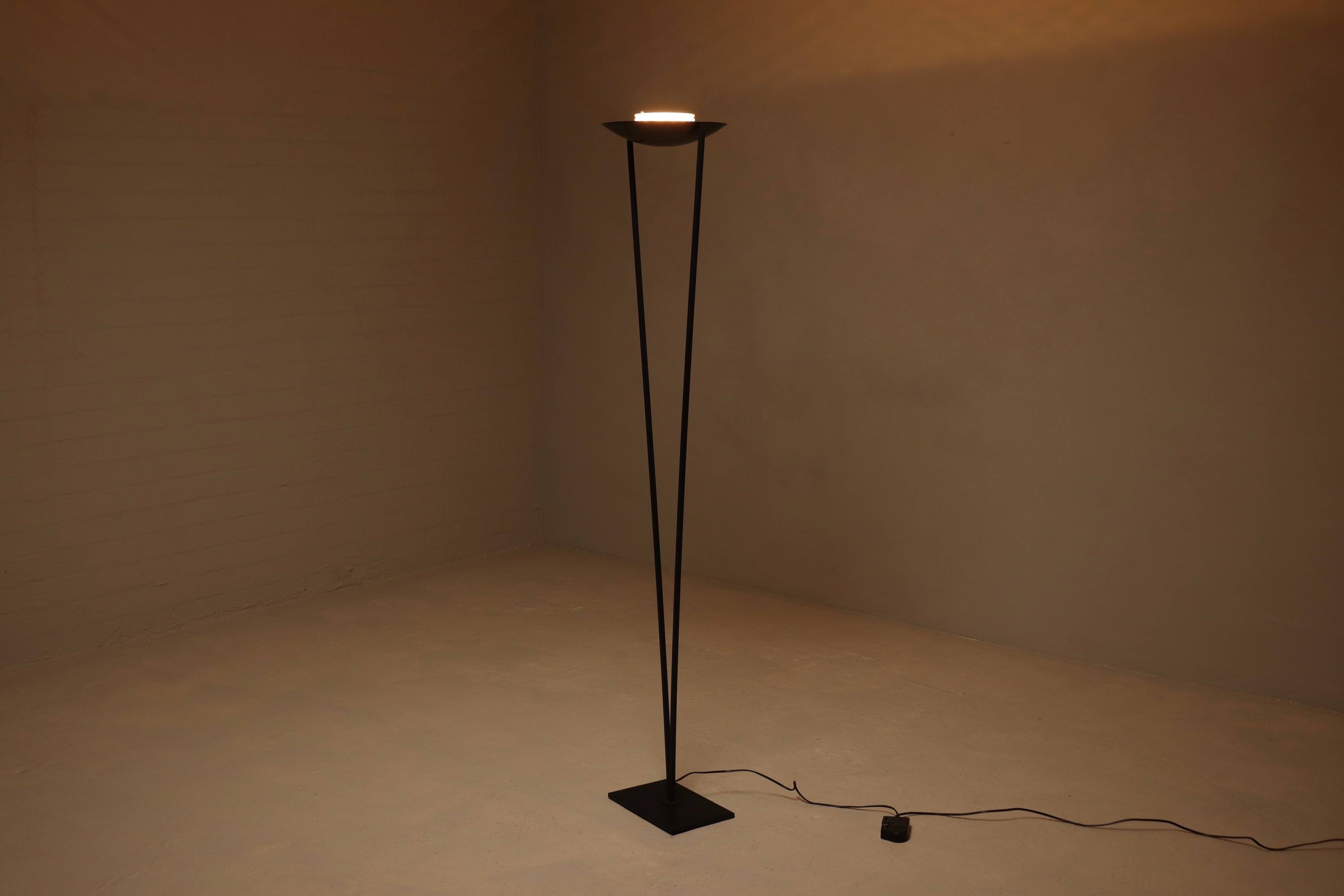 1st edition Victory floor lamp designed by Artoff for Lumen Center Italy 1980s
