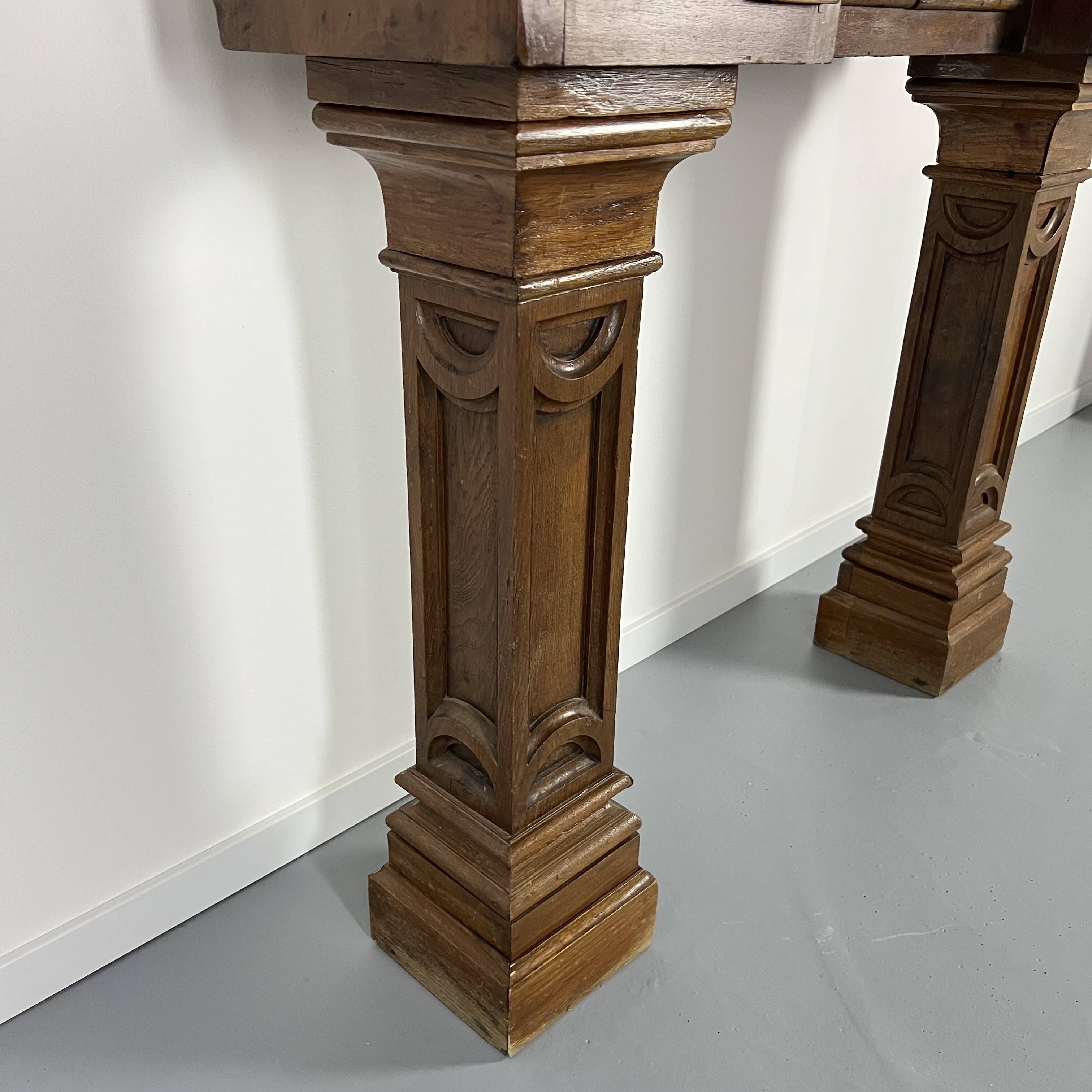 Stipo Monetiere, Piedmont 17th century cabinet with 8 drawers, in walnut, Italy