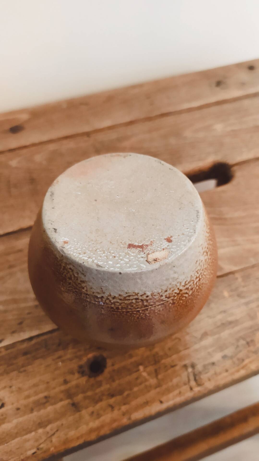 Vase, pique-fleurs en grès