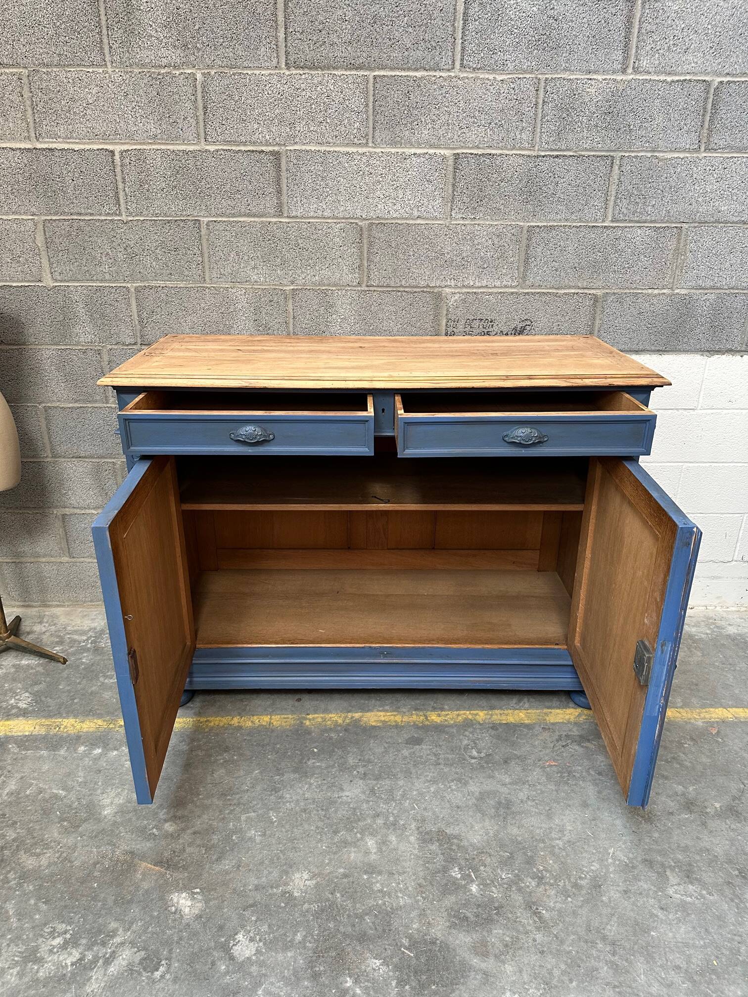 Late 19th century furniture in solid mahogany