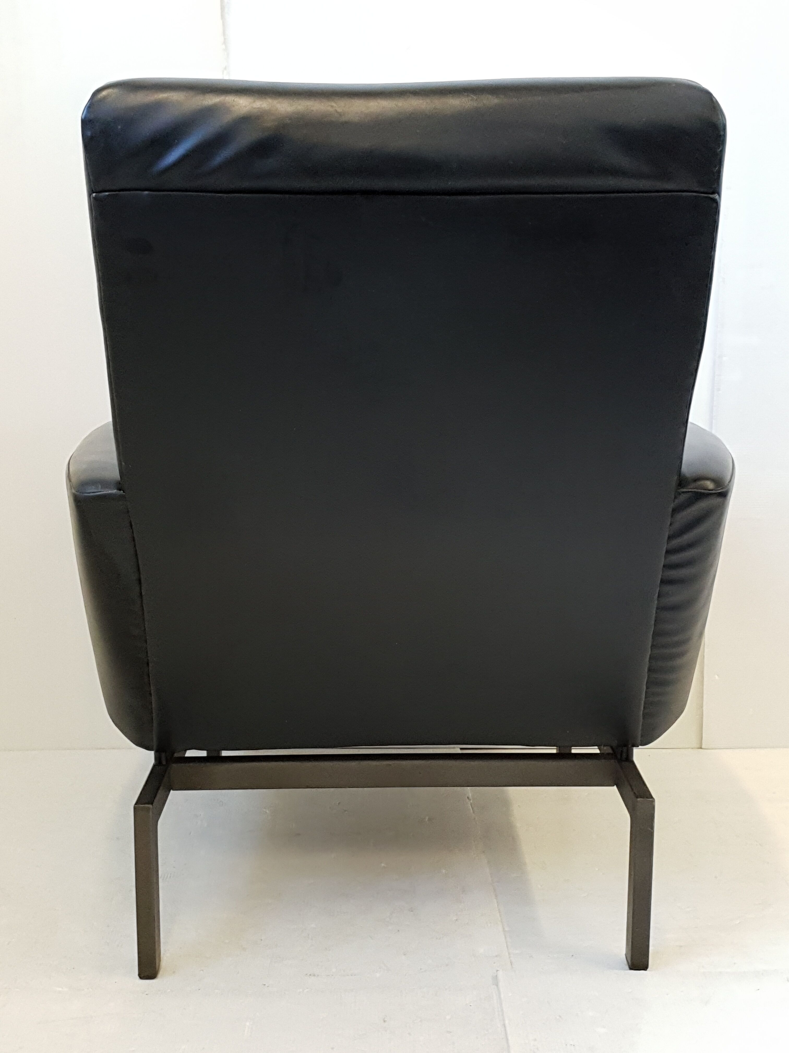 Vintage armchair 1960