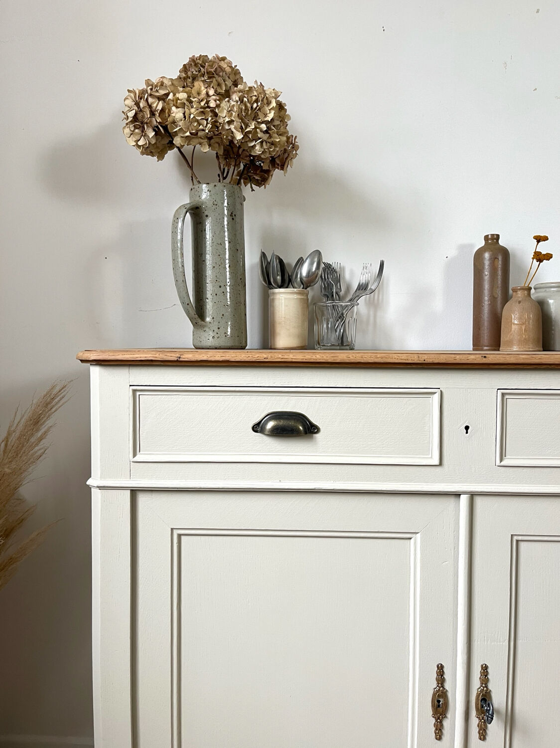 Buffet grège en chêne