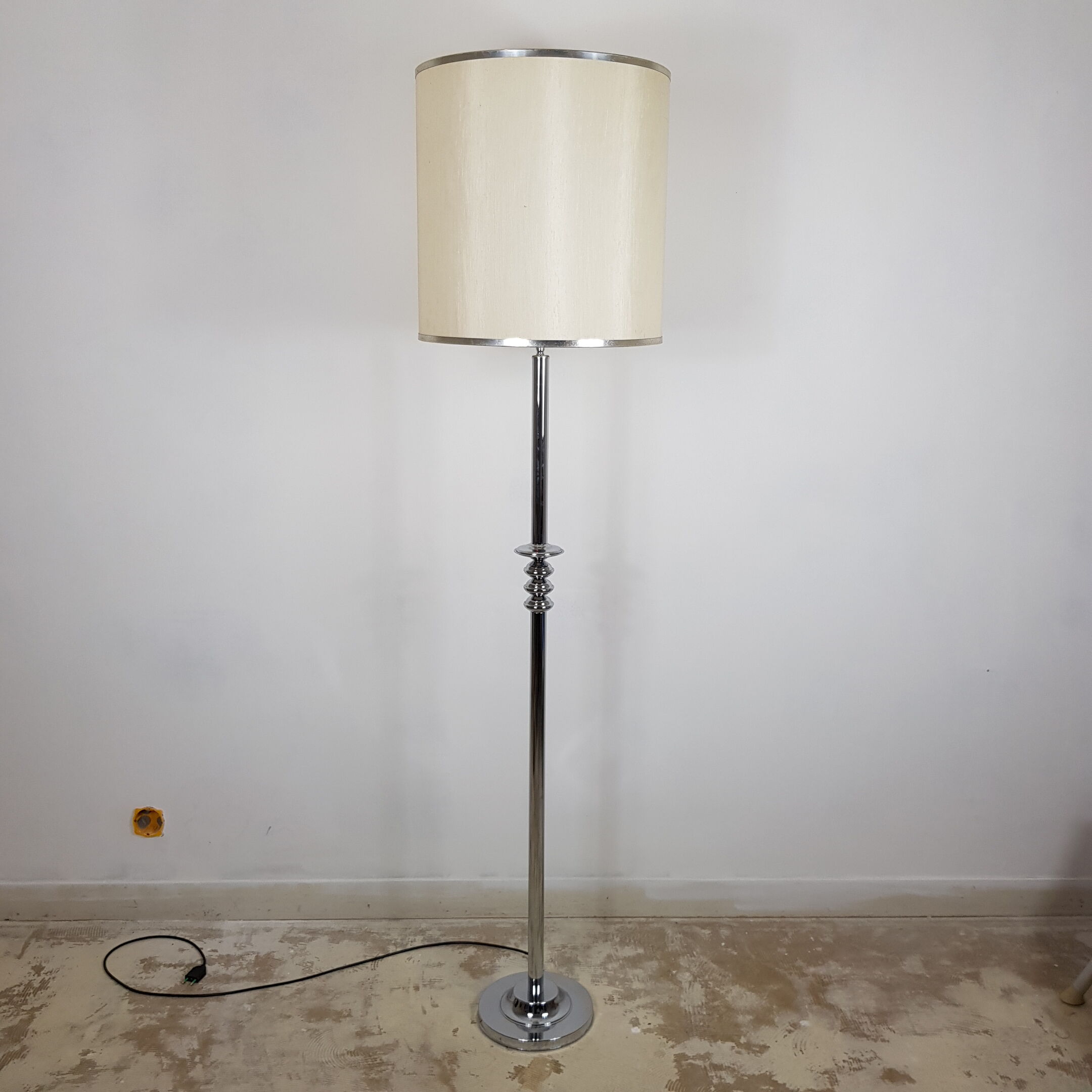 Chrome floor lamp 70s