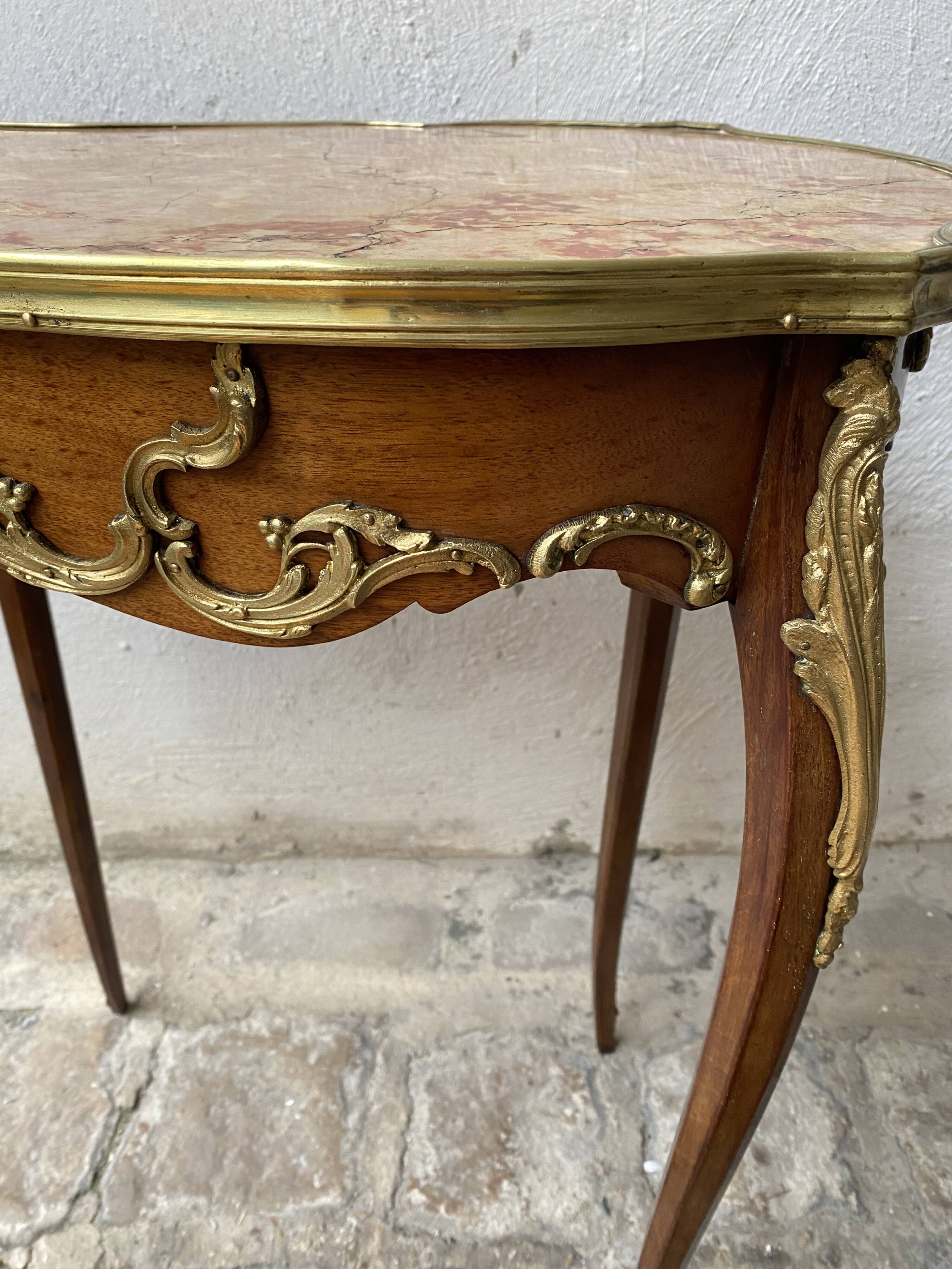 Napoleon III kidney table in Louis XV style with marble top