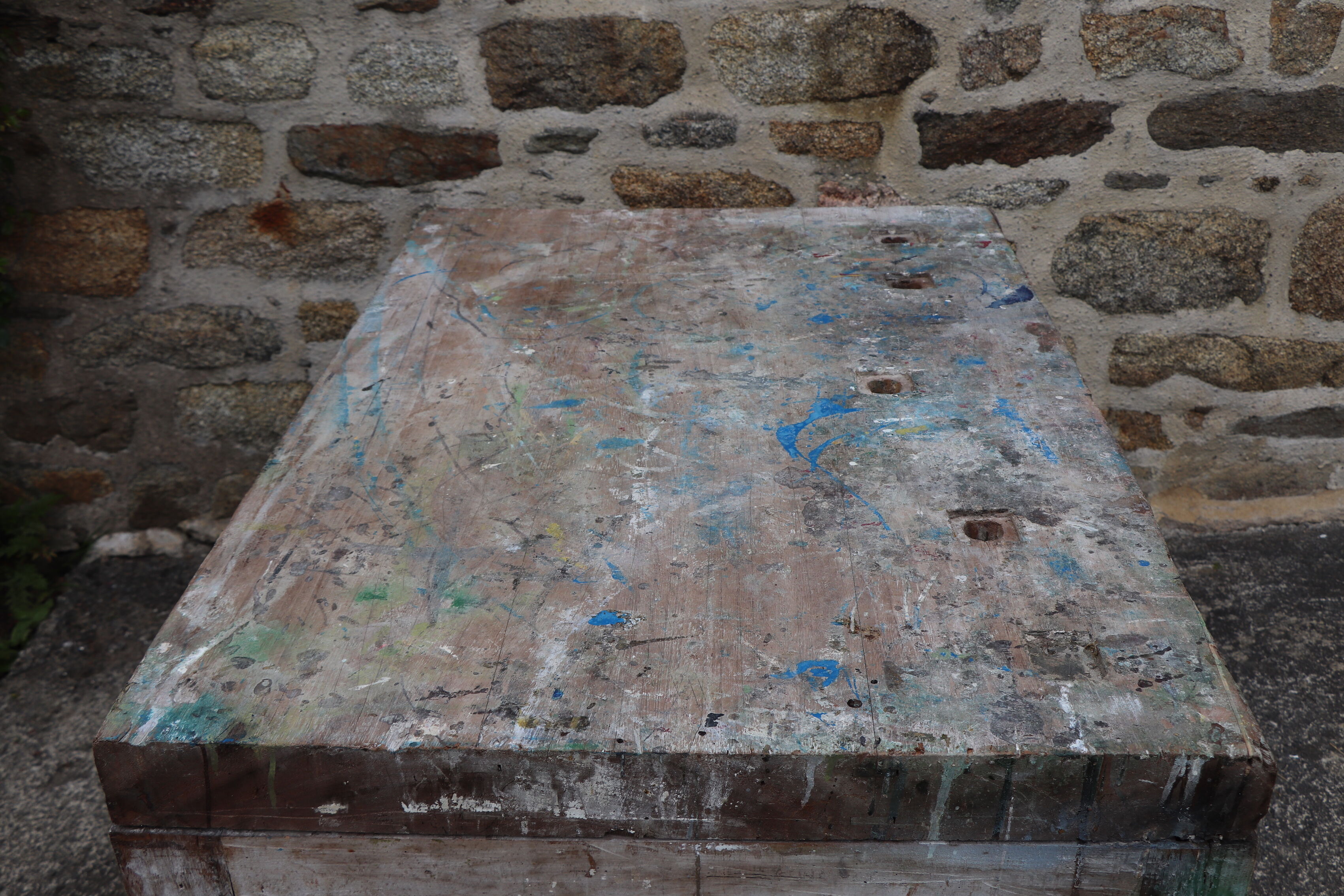 Sculptor table - craft furniture