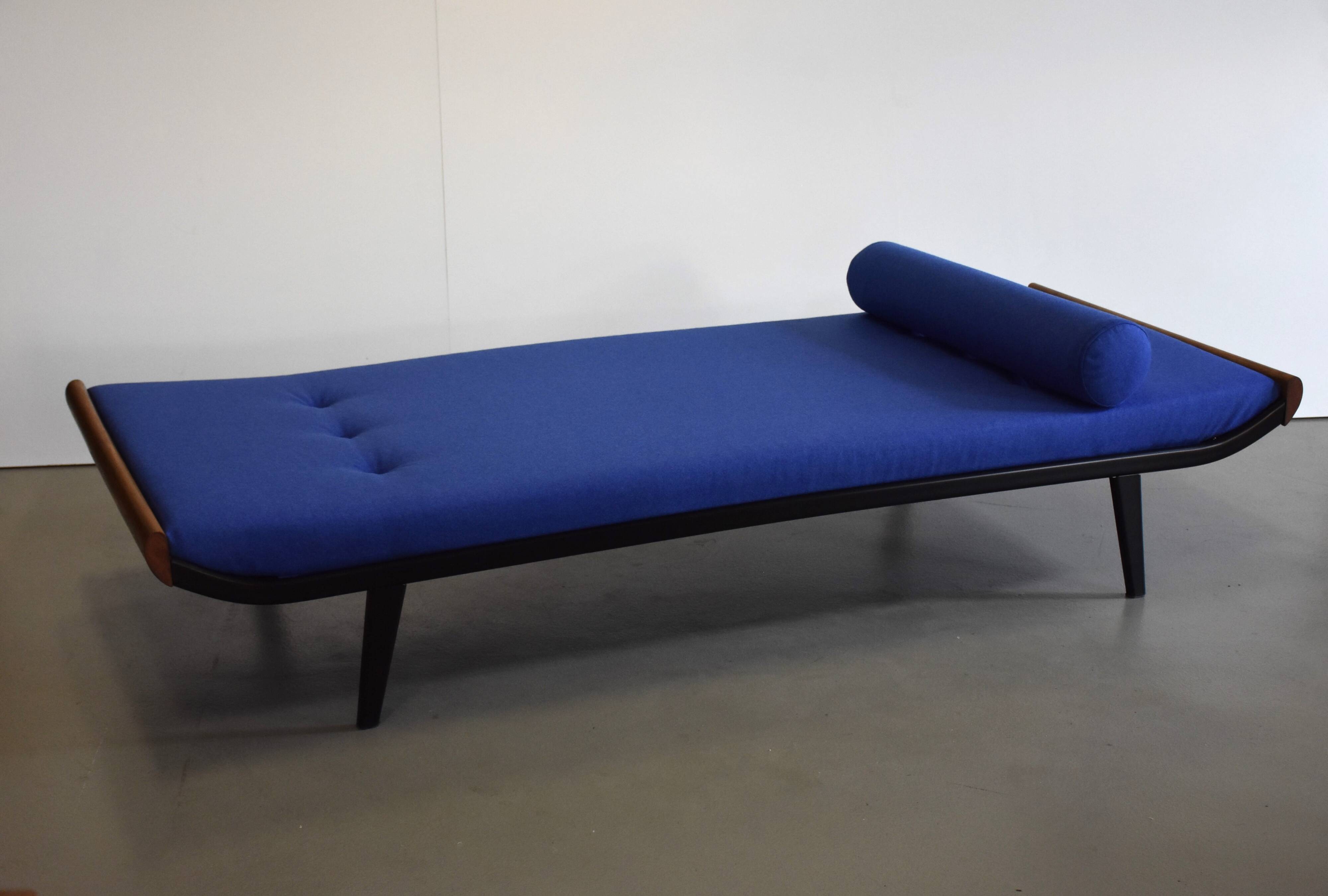 Restored Cleopatra Mid Century Design Daybed 60s