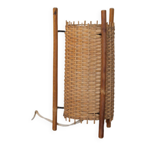Lampe en rotin tressé