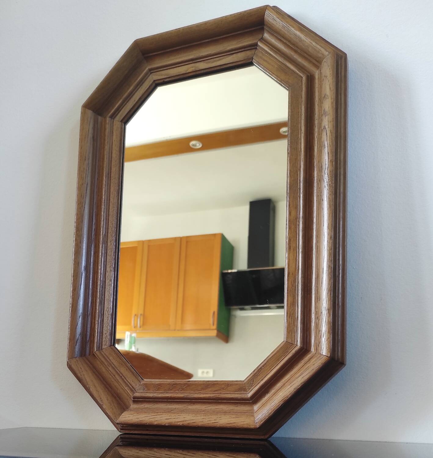Vintage octagonal mirror in moulded oak – Belgium, circa 1970/1980