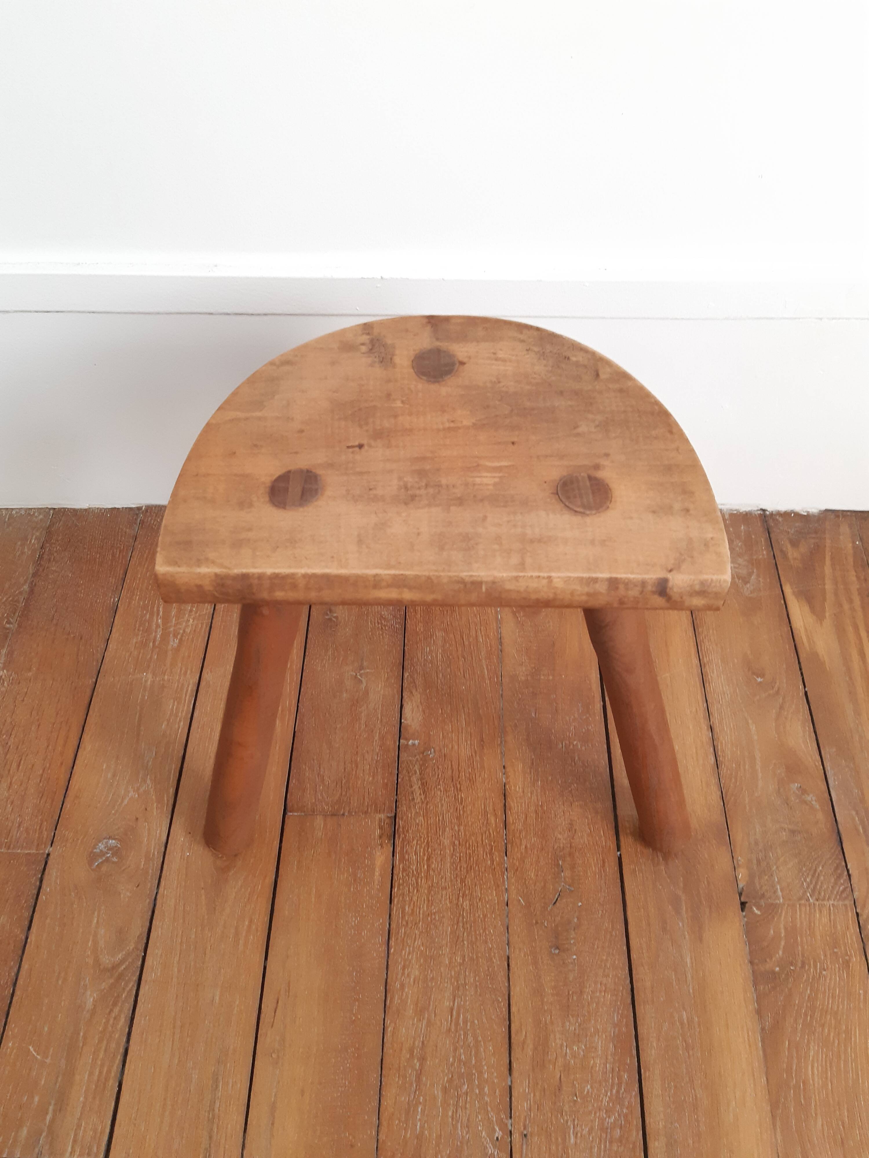 Tripod stool in light wood