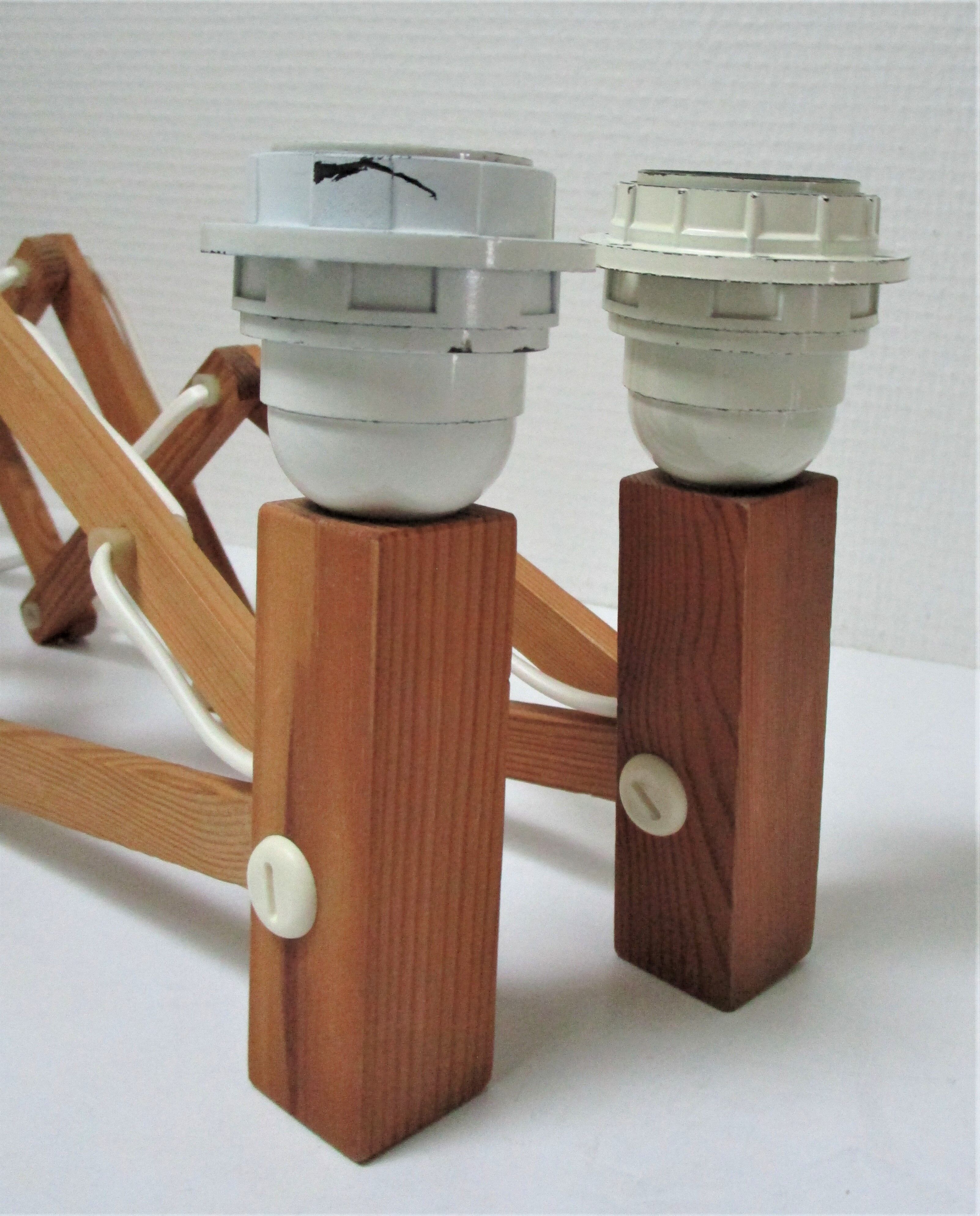 Paire d'appliques bois extensibles design scandinave vintage