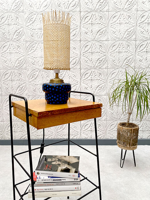 Bedside lamp blue peas