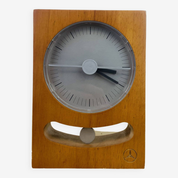 Horloge Lexon design Sebastian Bergne