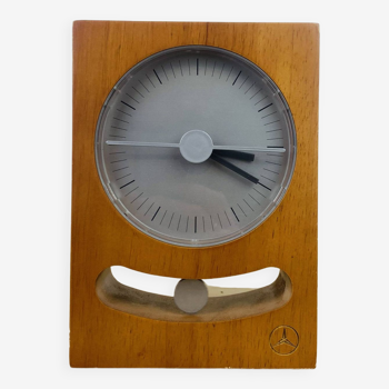 Lexon clock design Sebastian Bergne
