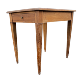 Desk table