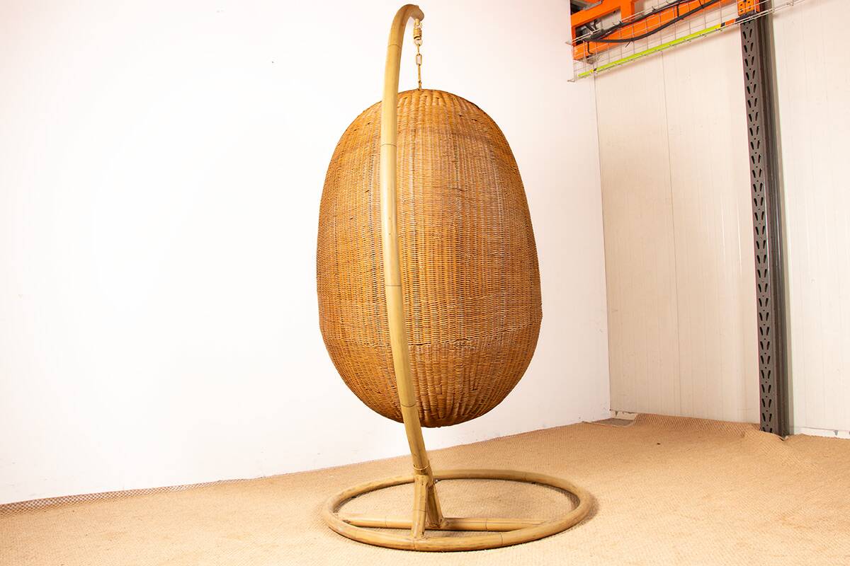 Danish armchair in woven rattan, with its metal stand, Nana Ditzel.