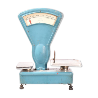 Vintage brocante scale