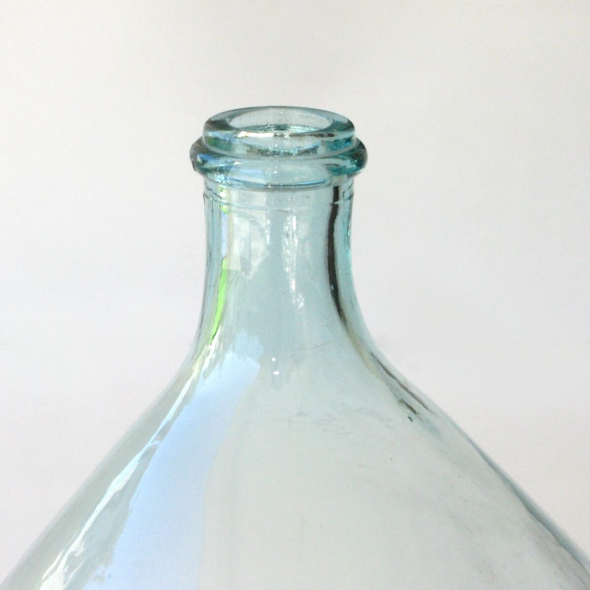 Dame Jeanne 15L pale green - Old Bottle very clean glass