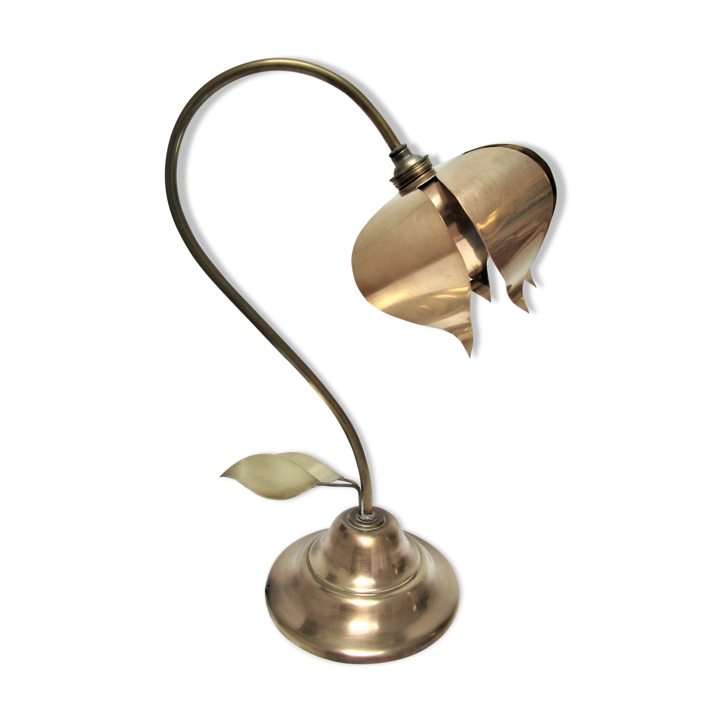 Stylized lotus flower lamp vintage brass 70s