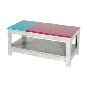 table basse en bois rouge