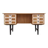 Oak desk, Danish design, 1960s, designer: Henning Kjaernulf