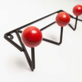 Coatrack 60s black and red 4 balls