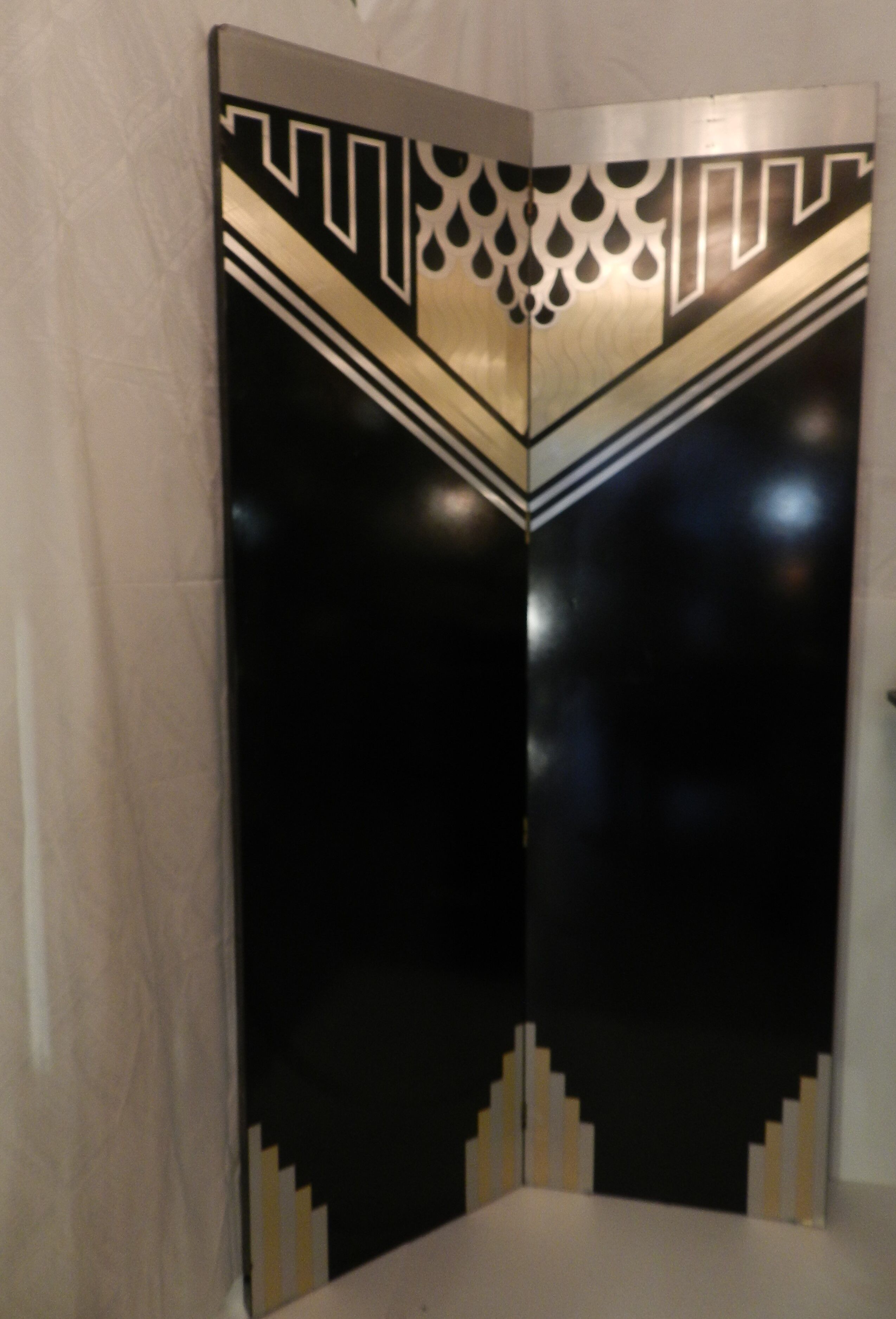 Art deco screen